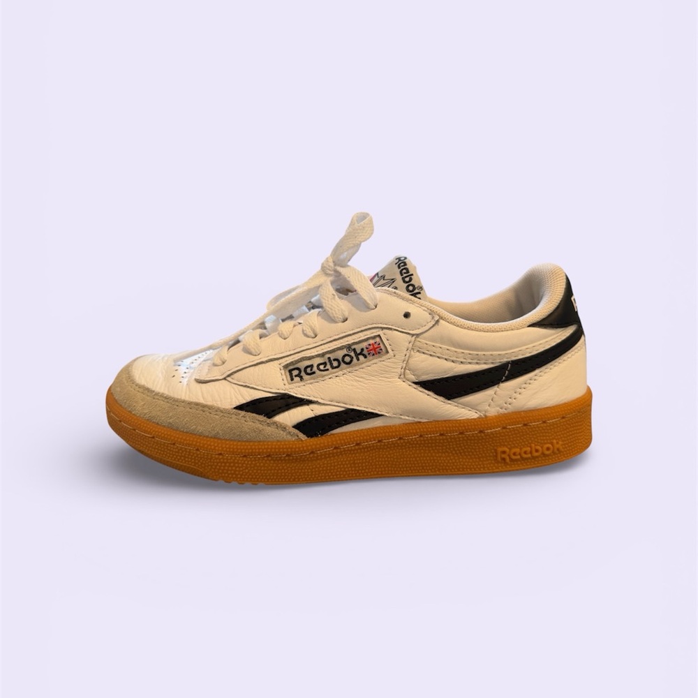 Women’s Reebok Club Sneakers 6.5